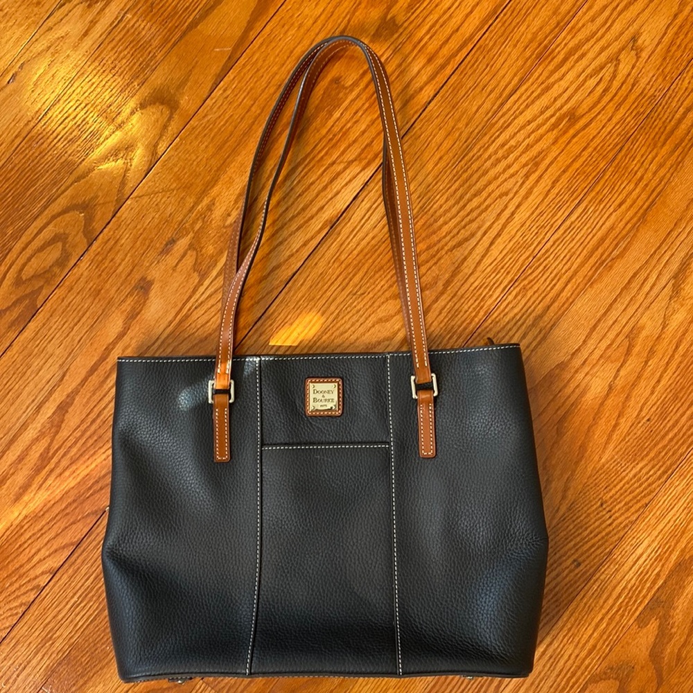 Dooney & Bourke tote